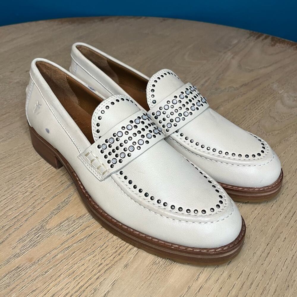 Frye Studded Leather Loafers Ivory Opalescent Studs Sample Women’s Size 6